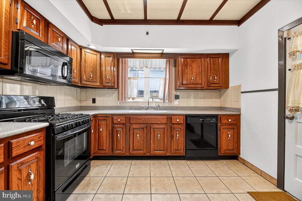 1118 Wolf Street photo 14