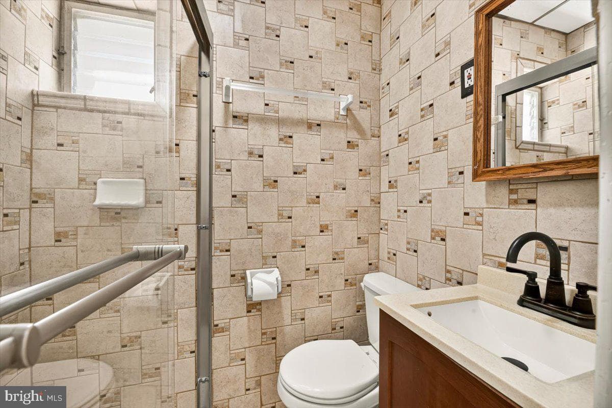 1118 Wolf Street photo 21