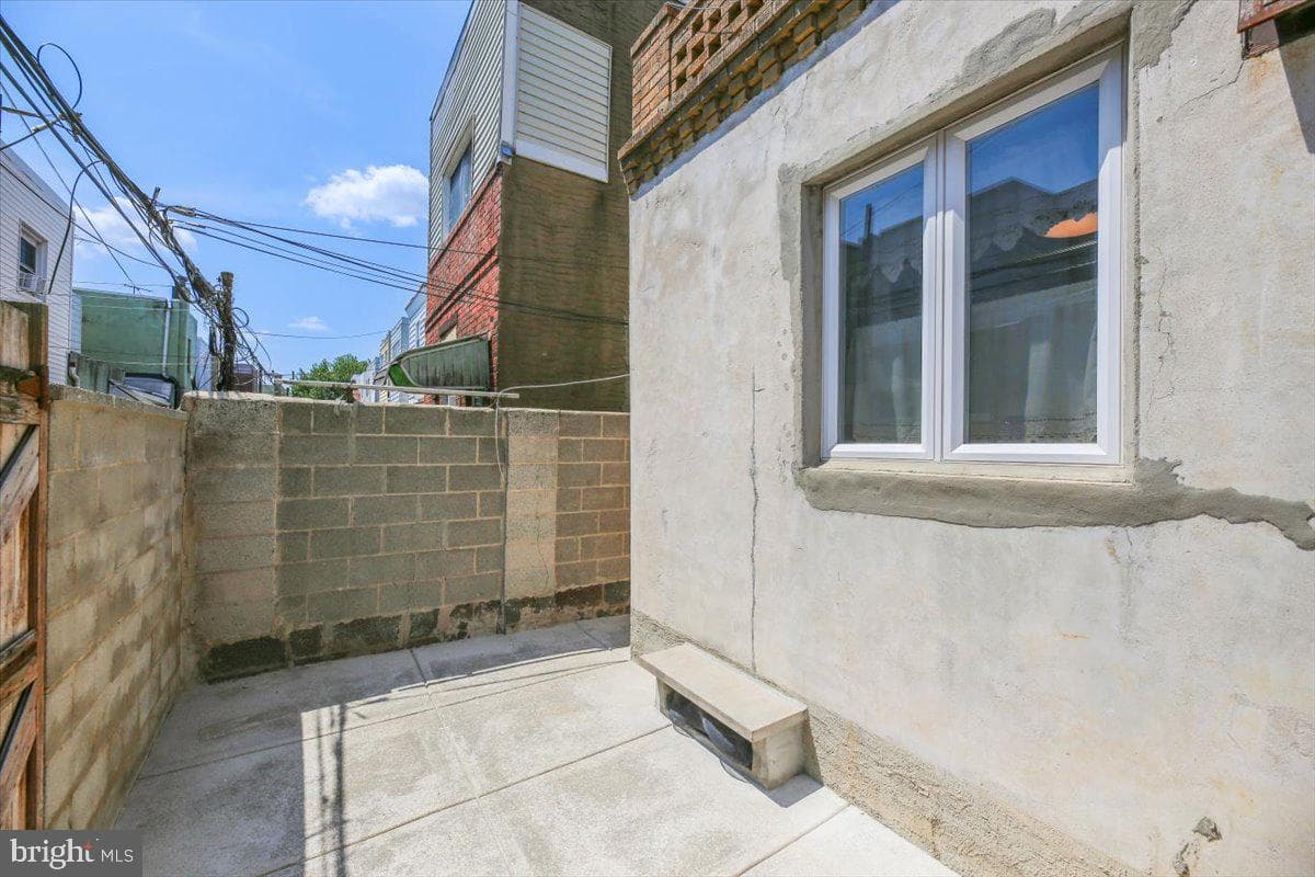1118 Wolf Street photo 28
