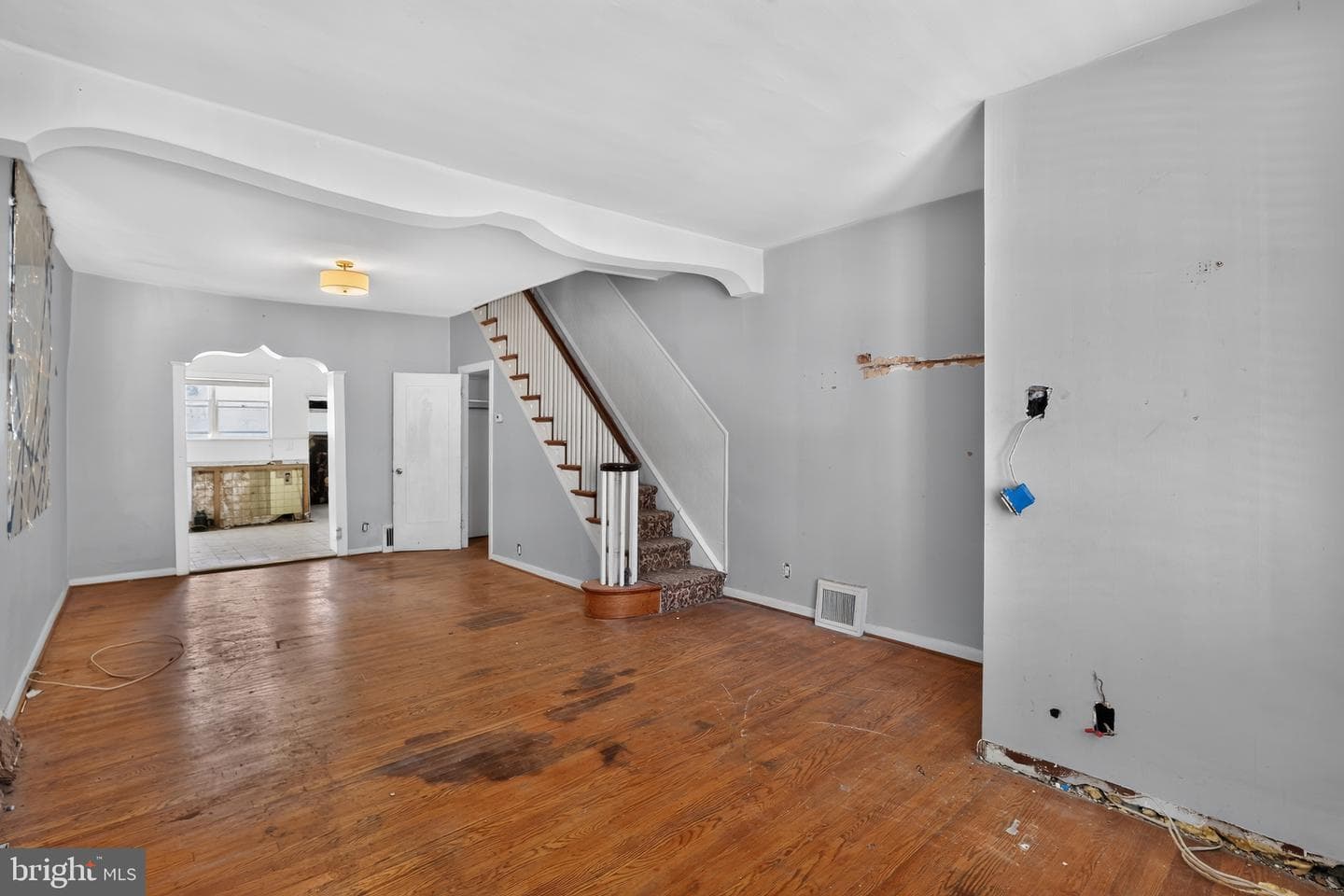 1014 Tree Street photo 6