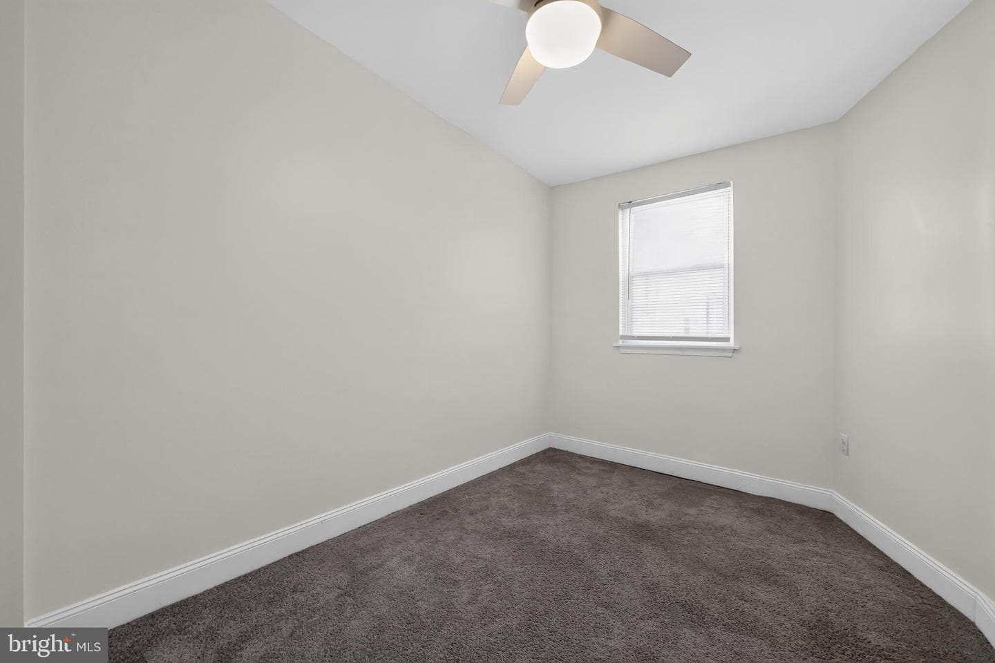 2043 S Darien Street photo 25