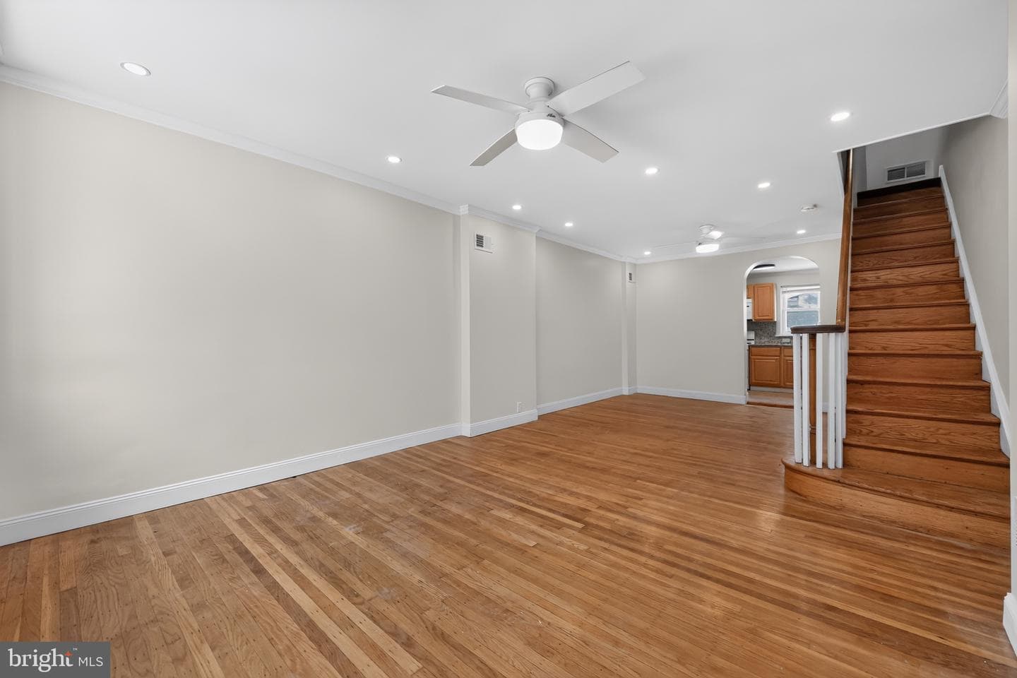 2043 S Darien Street photo 6