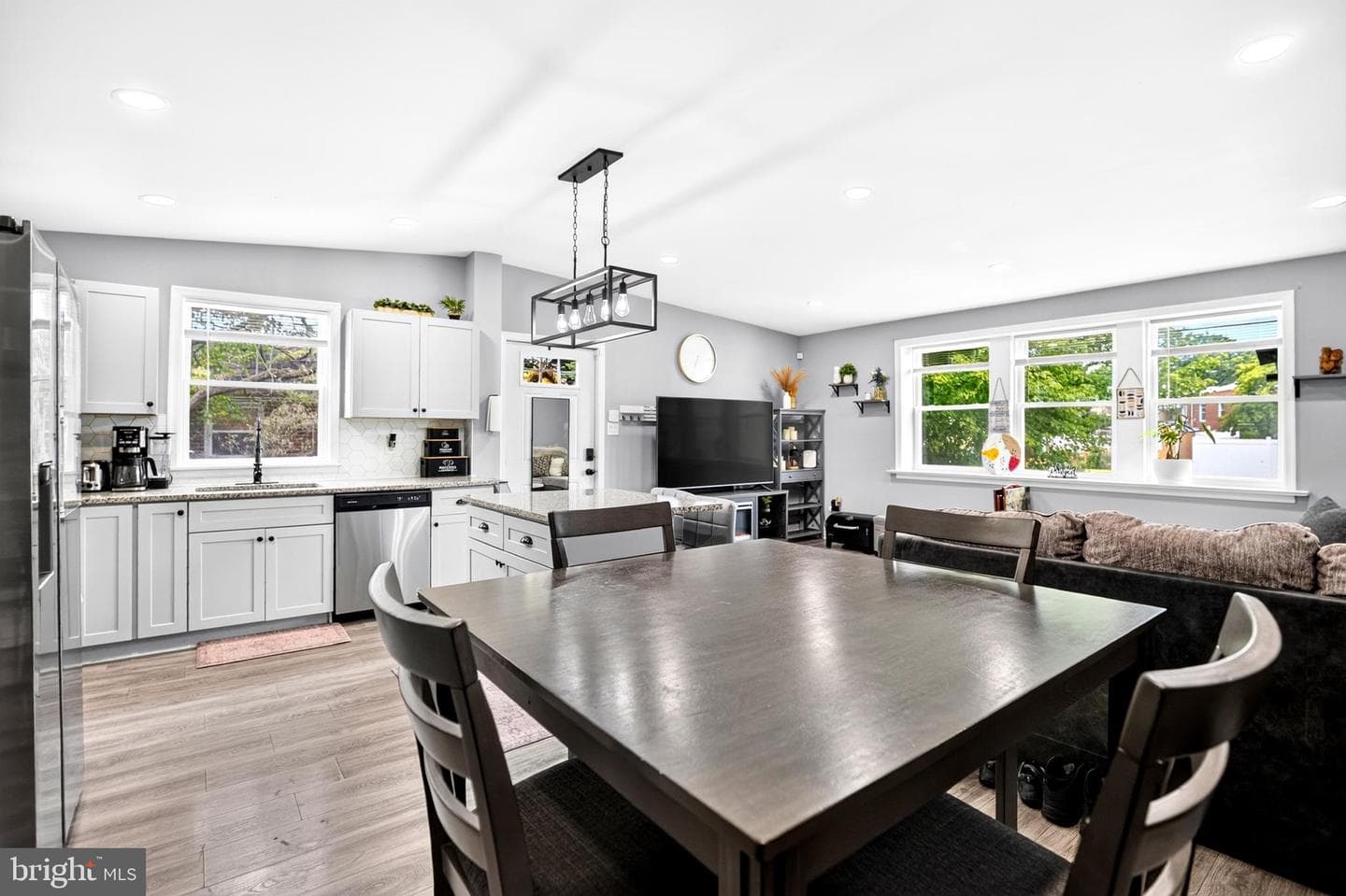 2908 Walnut Hill Street photo 12
