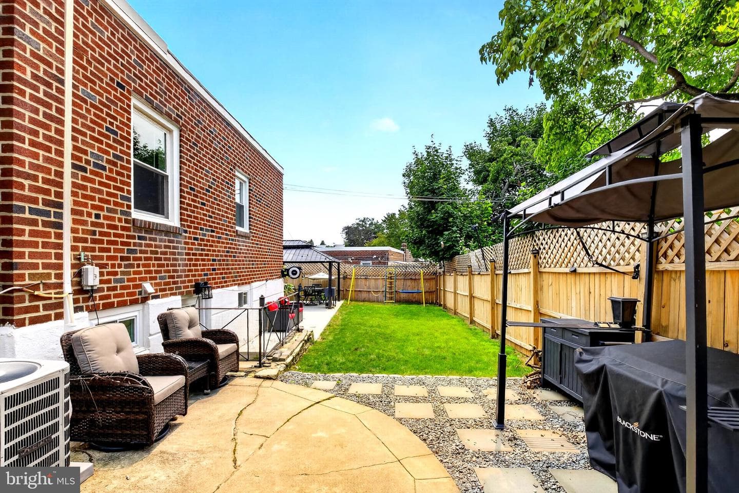 2908 Walnut Hill Street photo 37