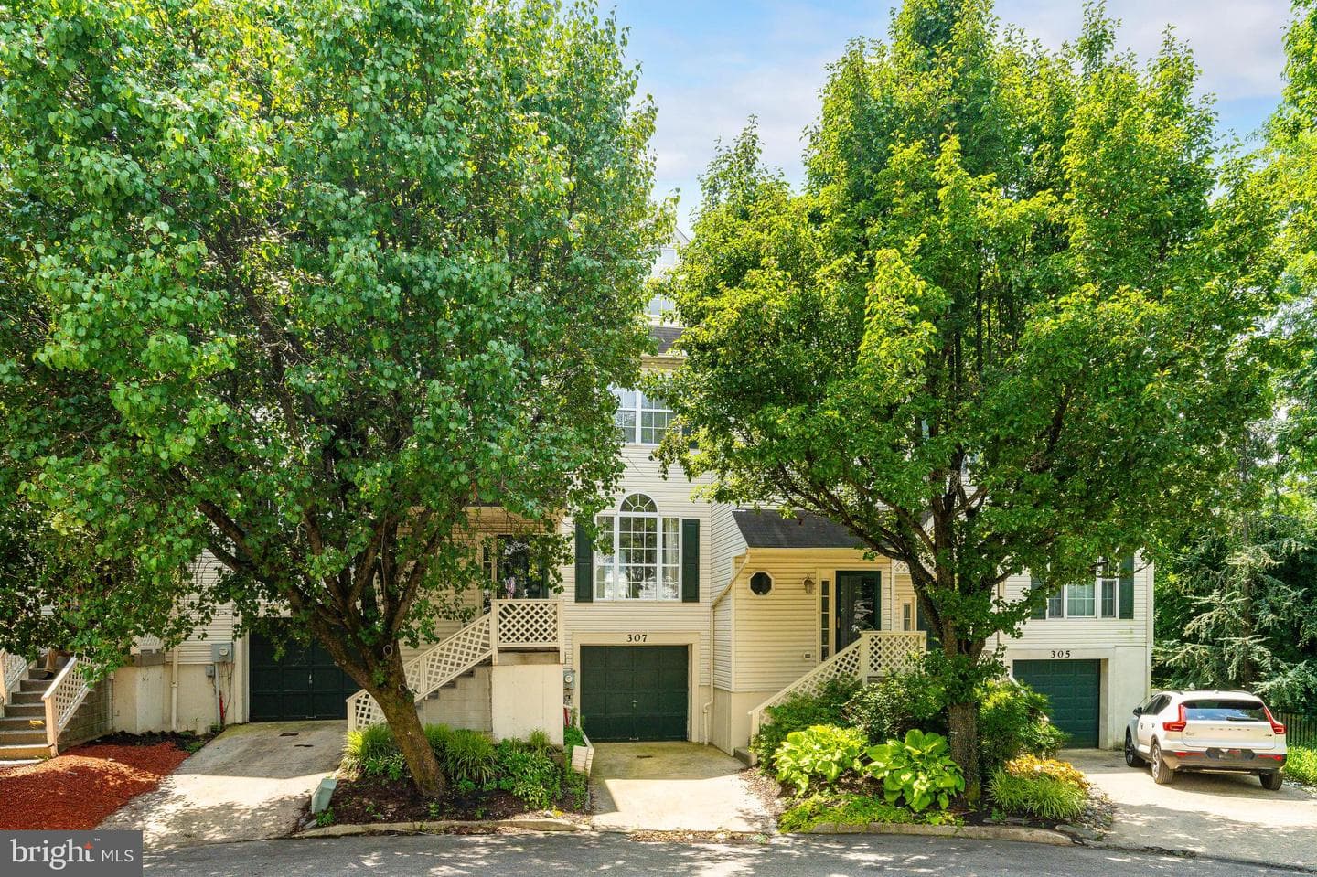 307 Thyme Lane photo 2