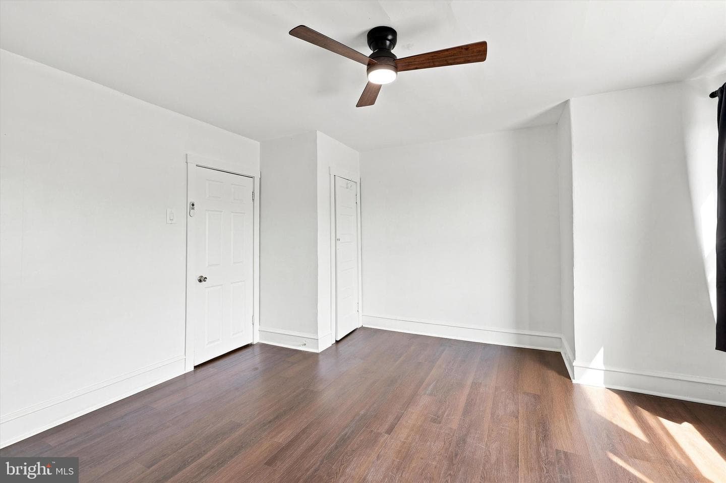 2550 Carroll Street photo 15