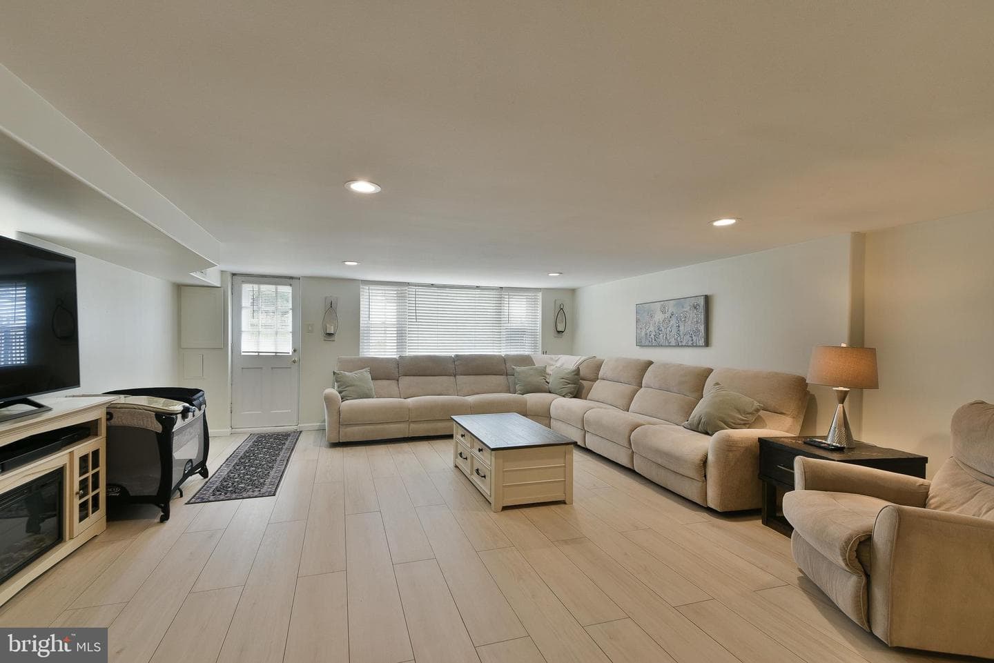 3137 Draper Street photo 13