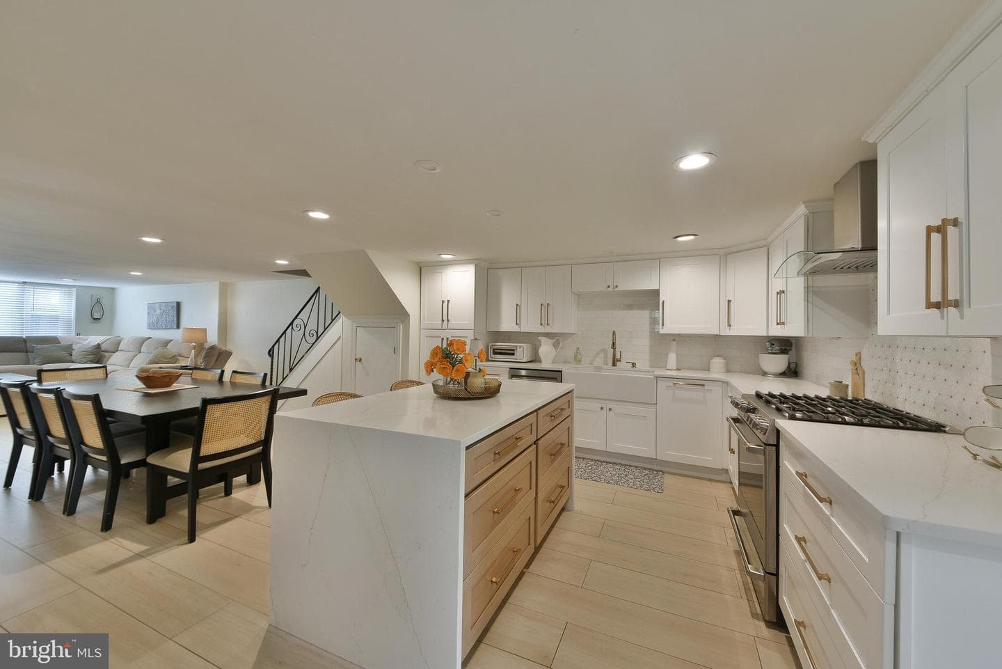 3137 Draper Street photo 9