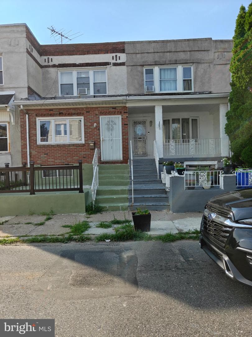 7122 Guyer Avenue photo 3