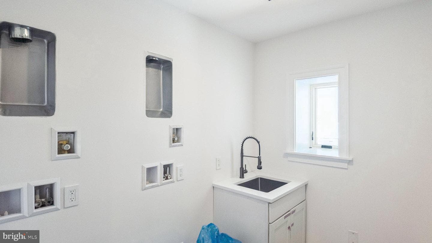 615 E Mt. Pleasant photo 40