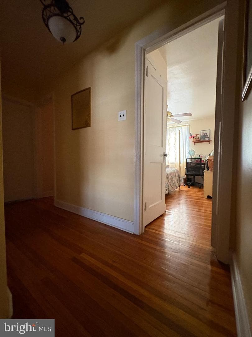 1214 Hale Street photo 27