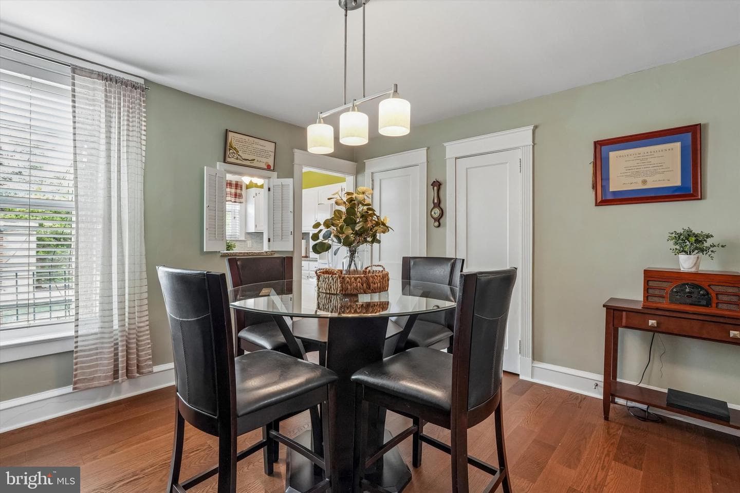 3427 W Queen Lane photo 10
