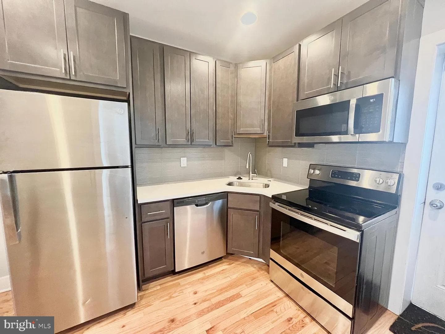 1324 N Newkirk Street photo 5