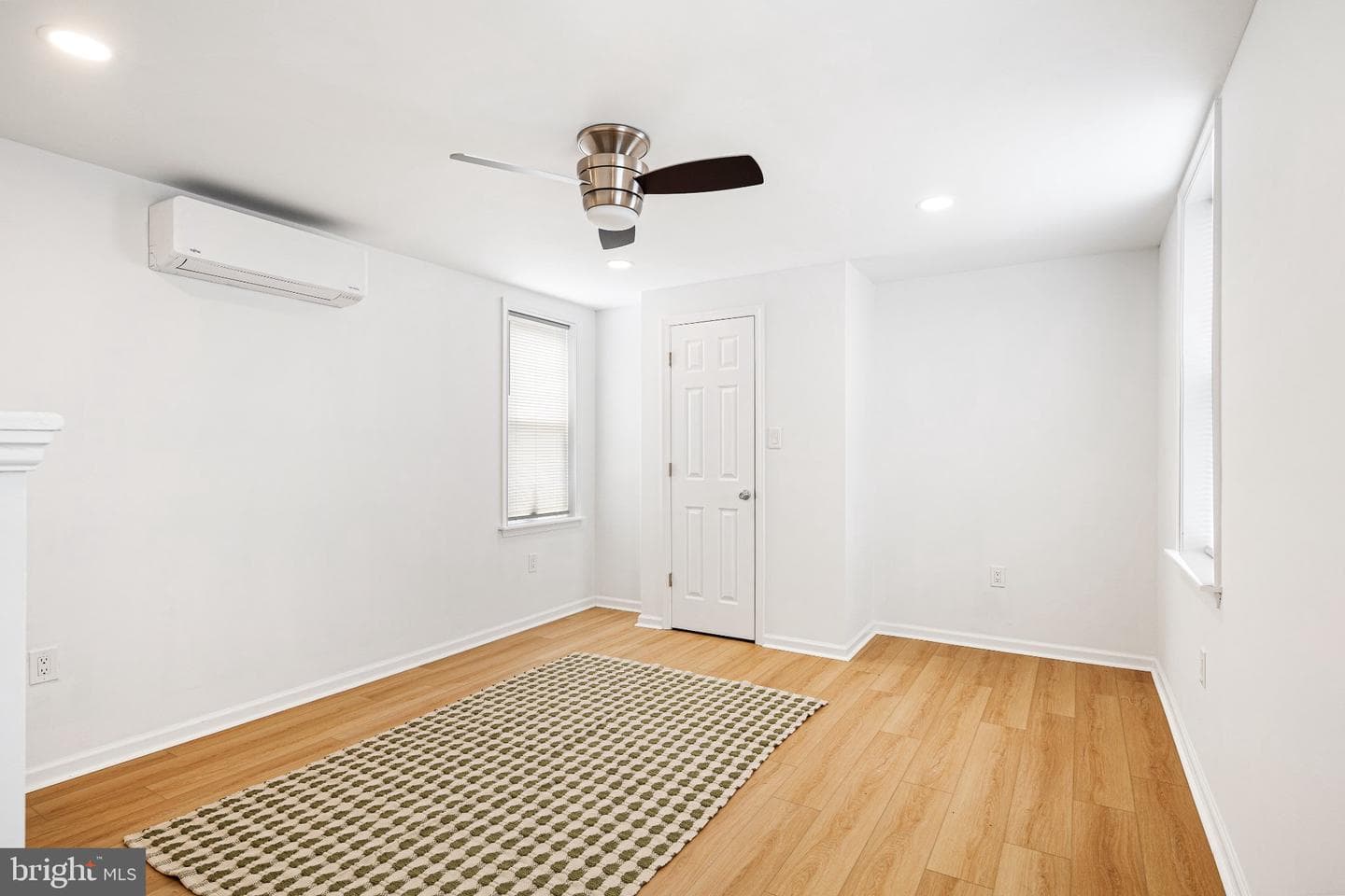 1352 Marlborough Street photo 26