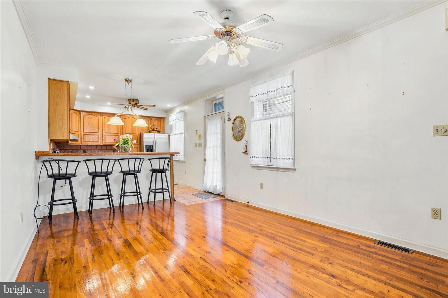 523-525 Mifflin Street photo 12