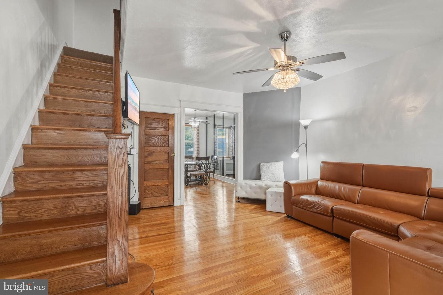 1653 W Mentor Street photo 7