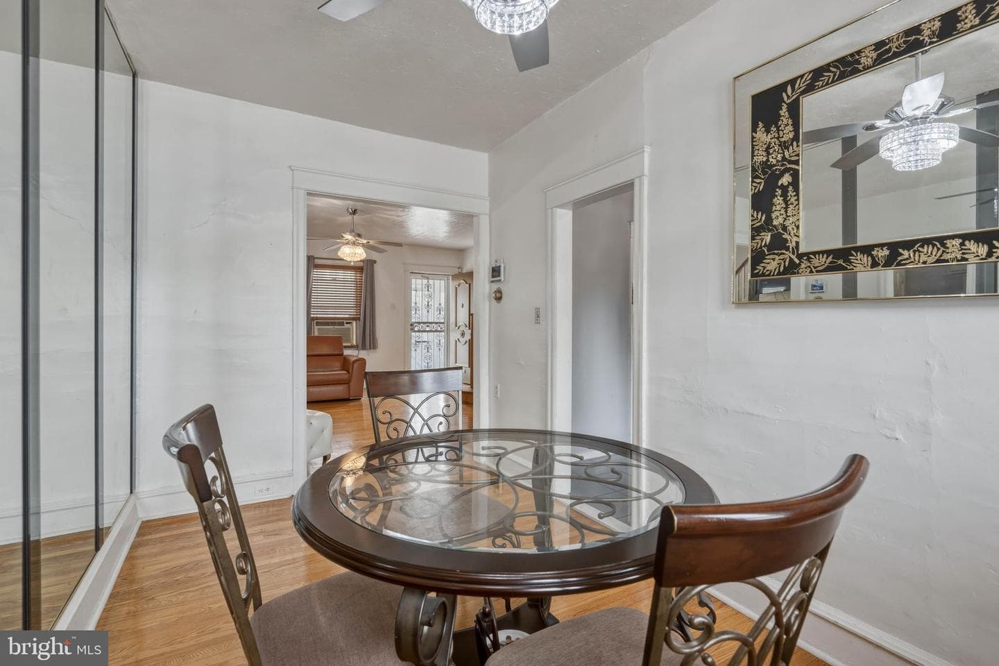 1653 W Mentor Street photo 9