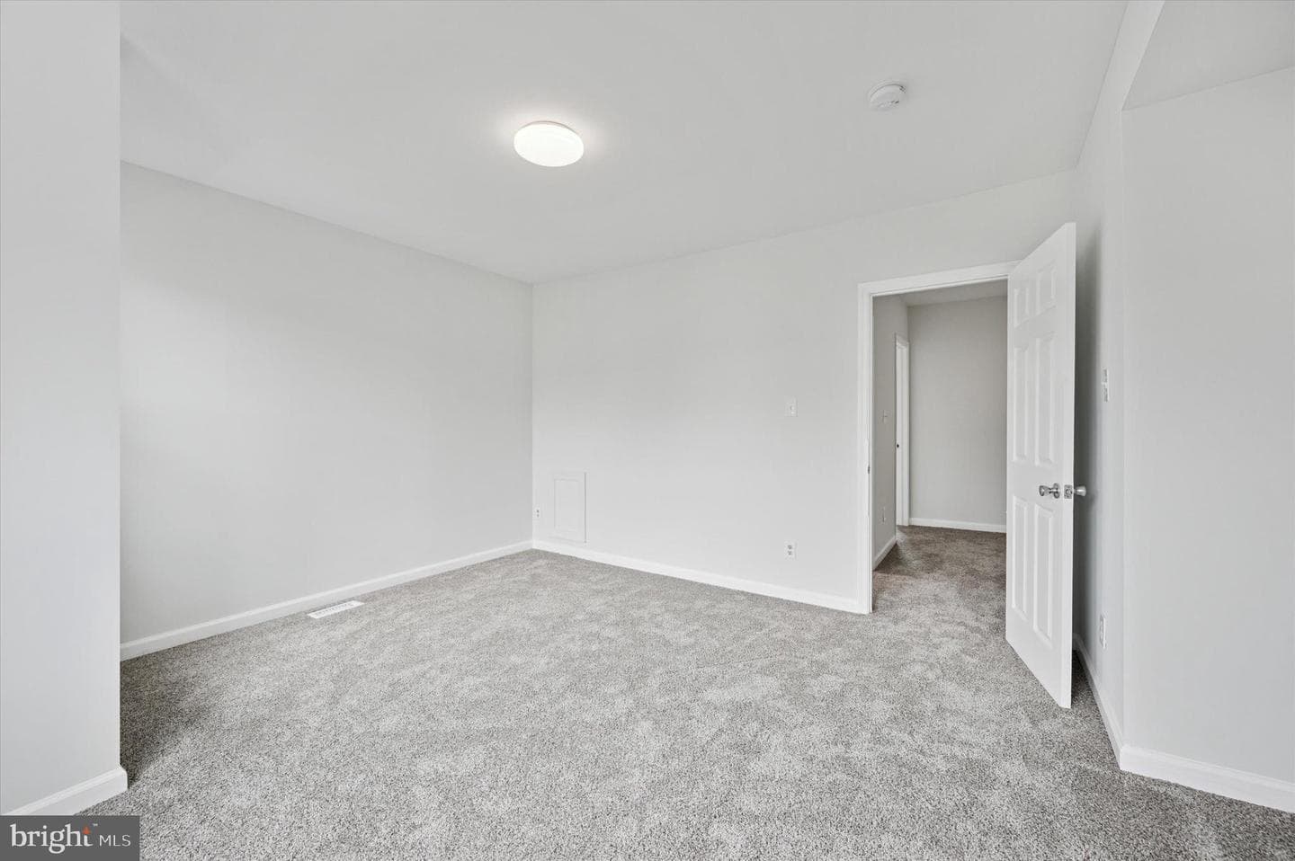 5921 Belmar Terrace photo 18