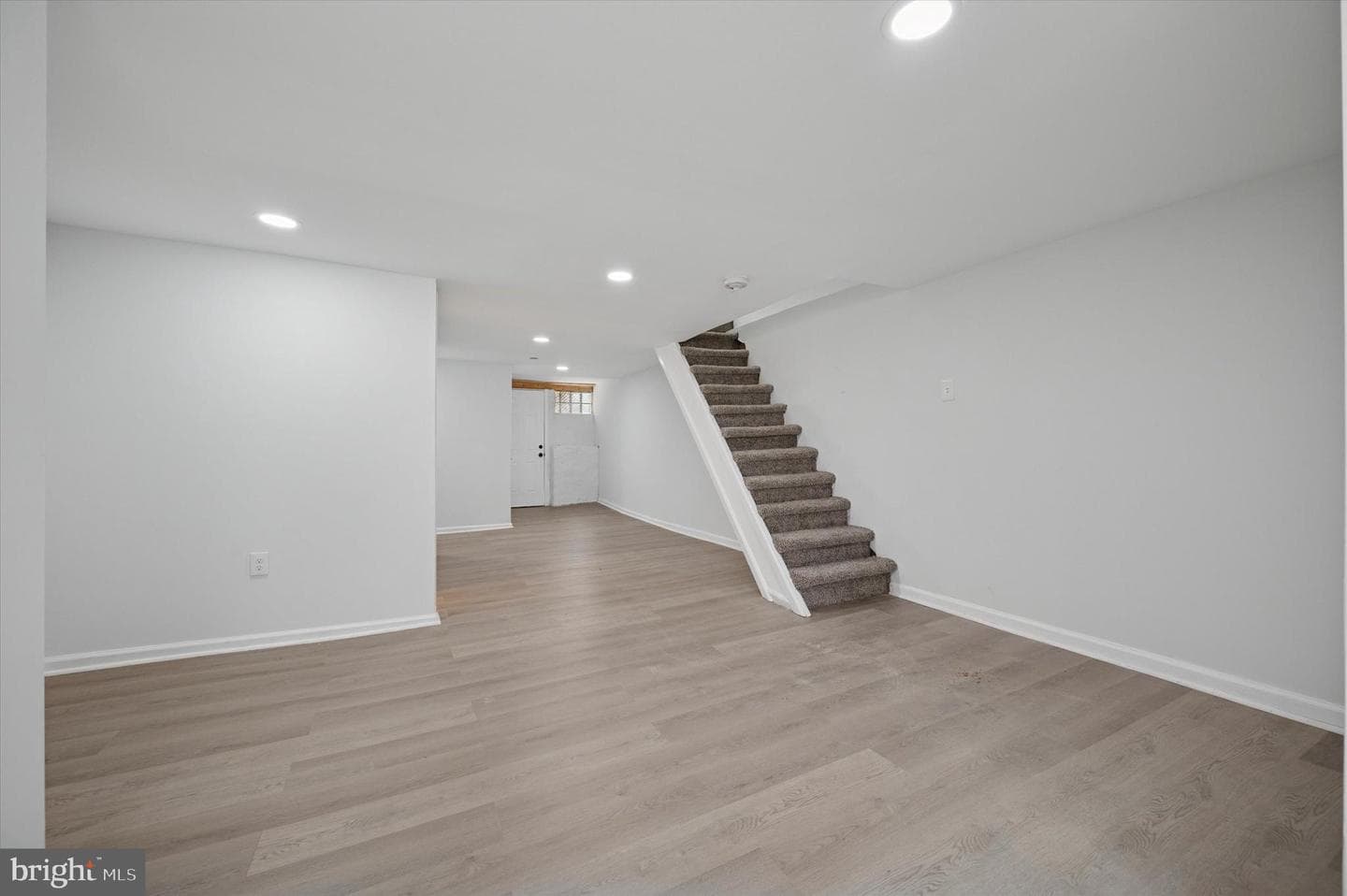 5921 Belmar Terrace photo 23