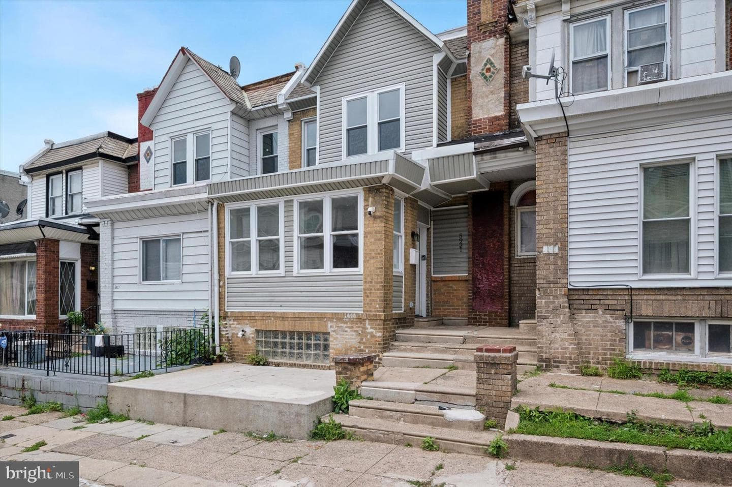 5921 Belmar Terrace photo 3