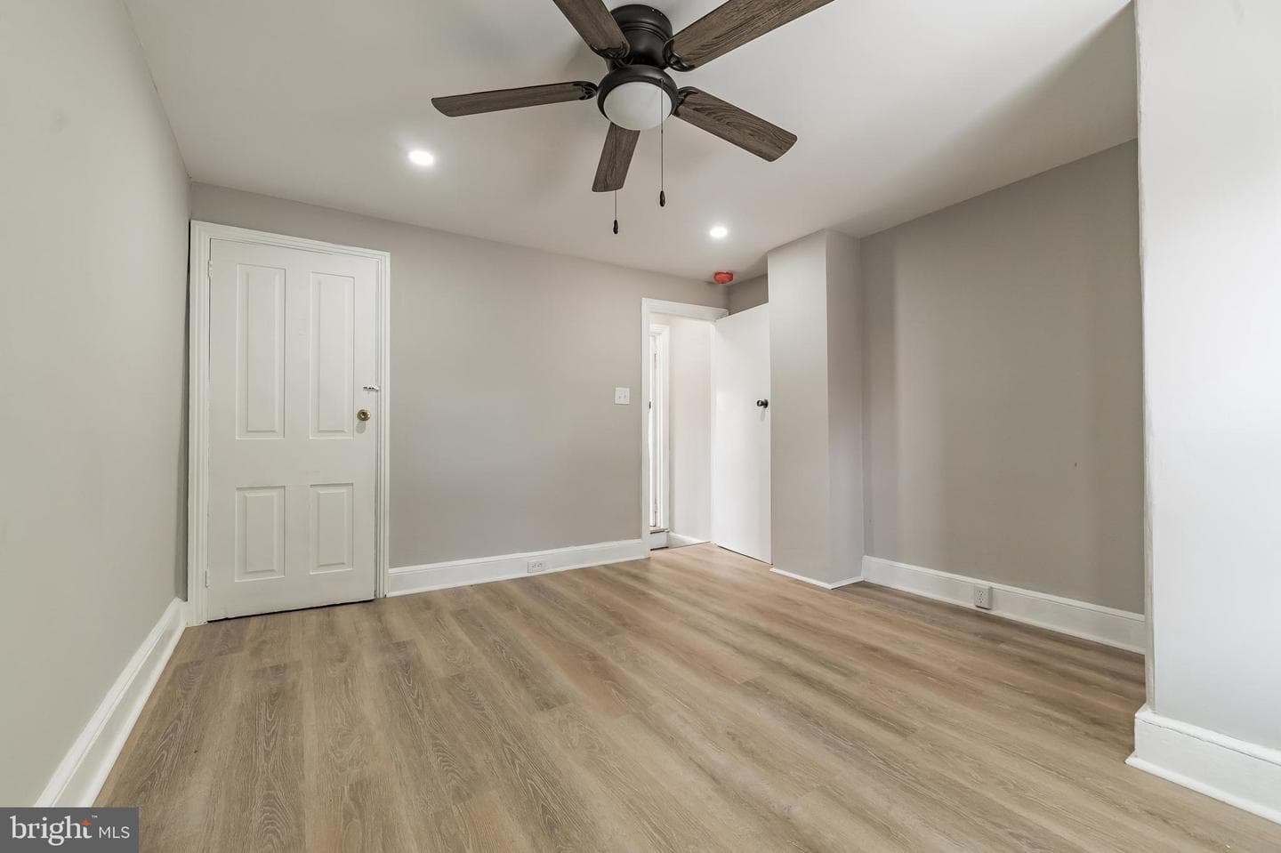 3521 Indian Queen Lane photo 17