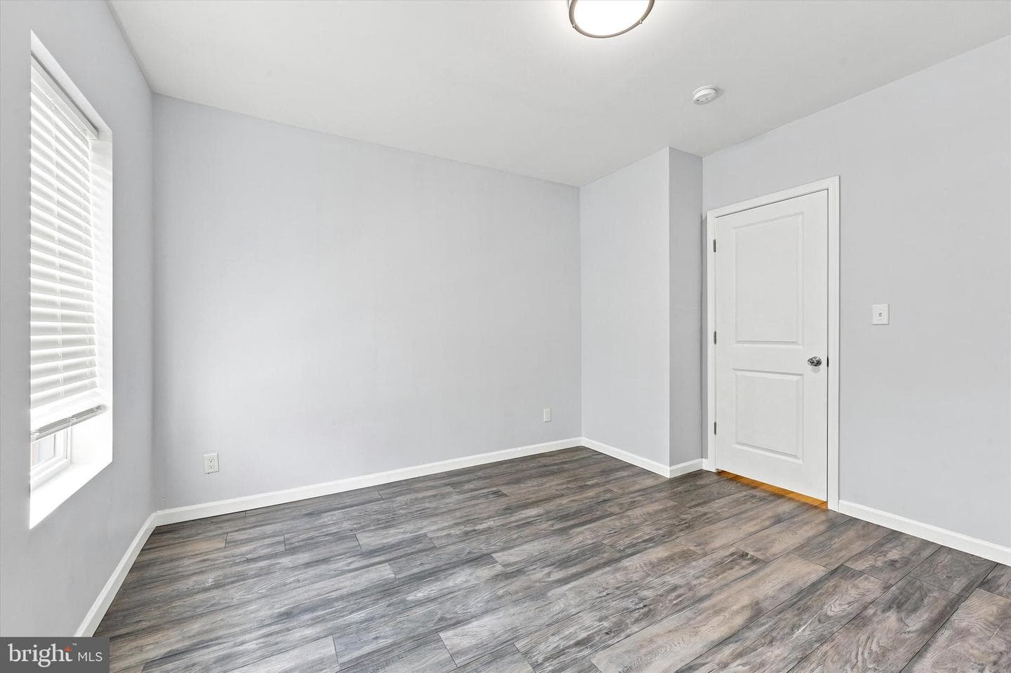 5360 Morris Street photo 24