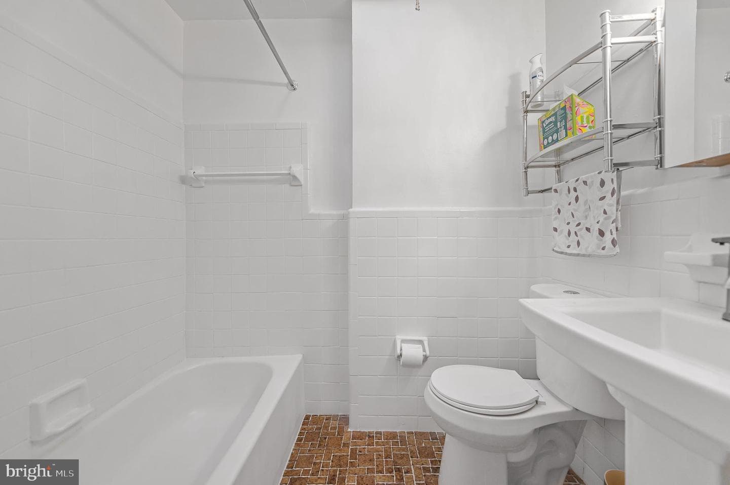 8504 Forrest Avenue photo 23
