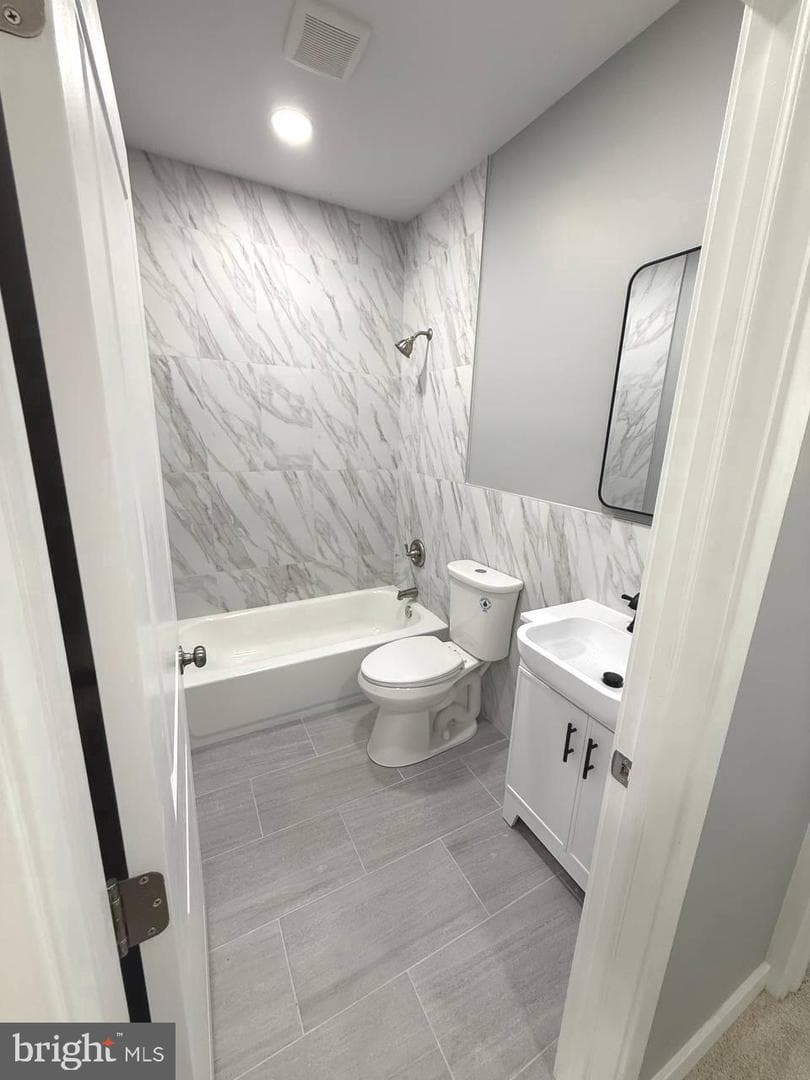 4621 N Camac Street photo 8