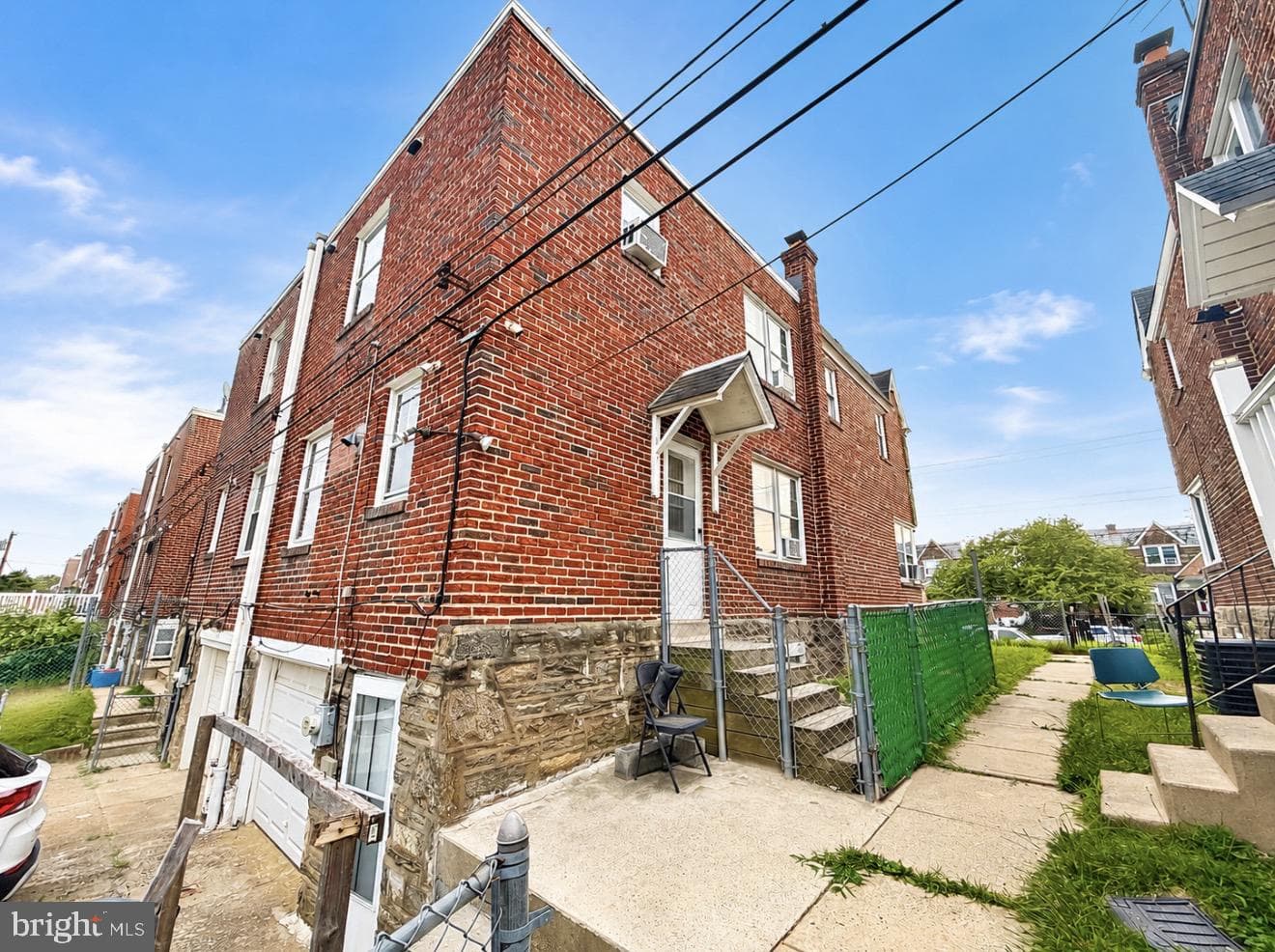 1221 Knorr Street photo 4