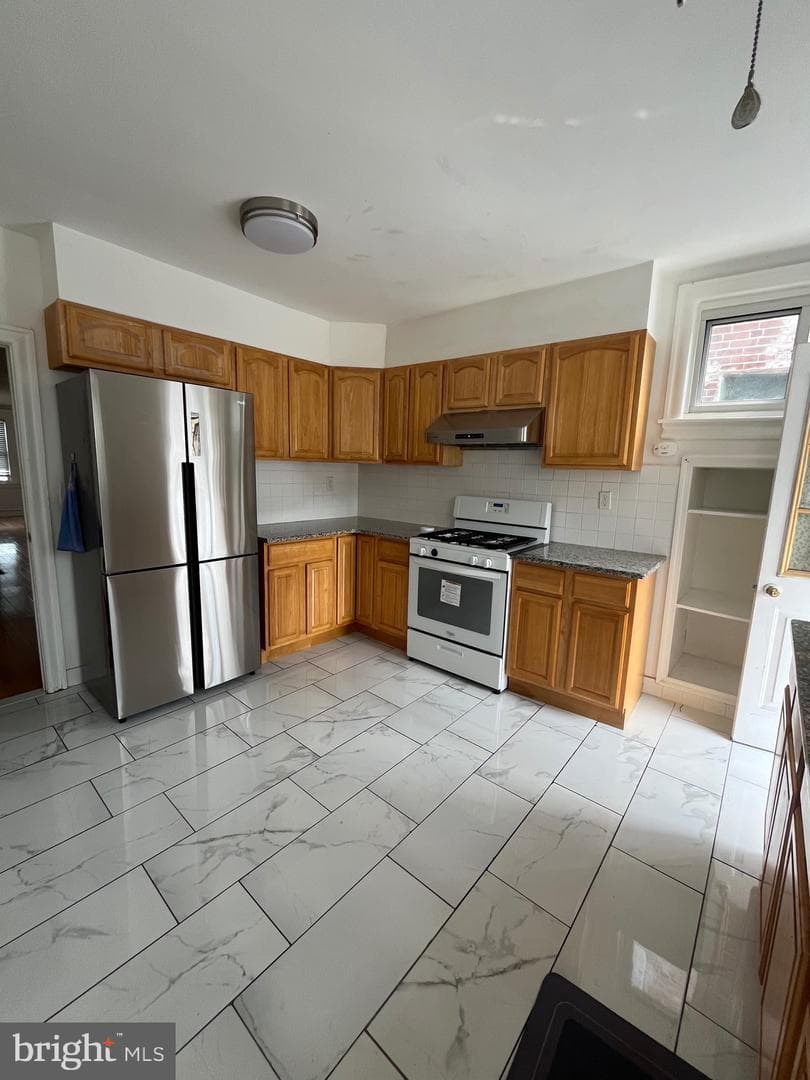 5229 Tabor Road photo 5