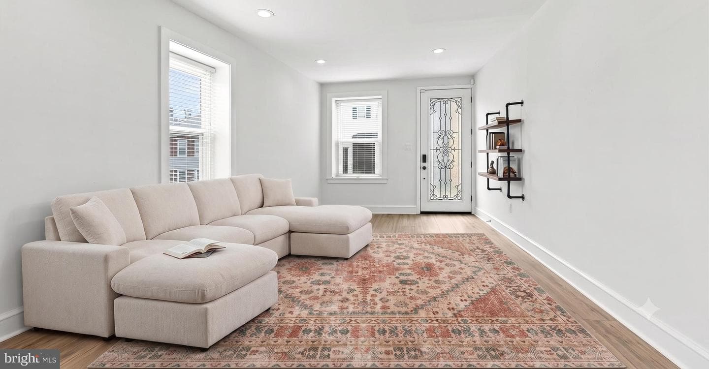305 Carson Street photo 8