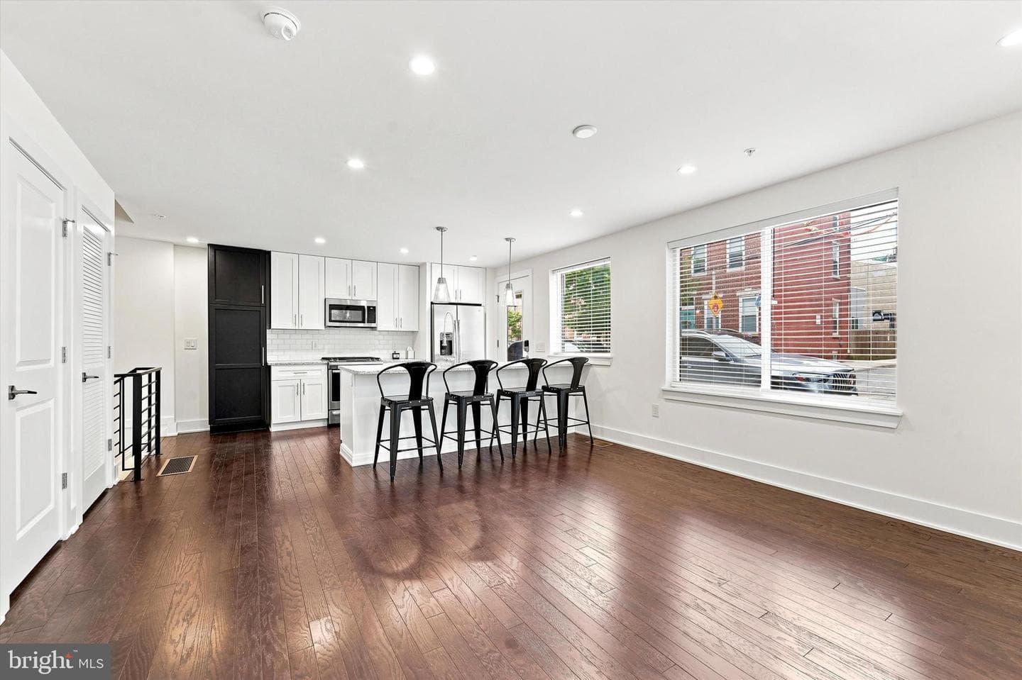 1647 E Eyre Street #1 photo 11