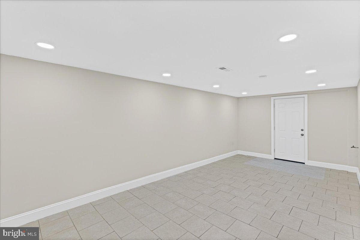 2717 Plover Street photo 20