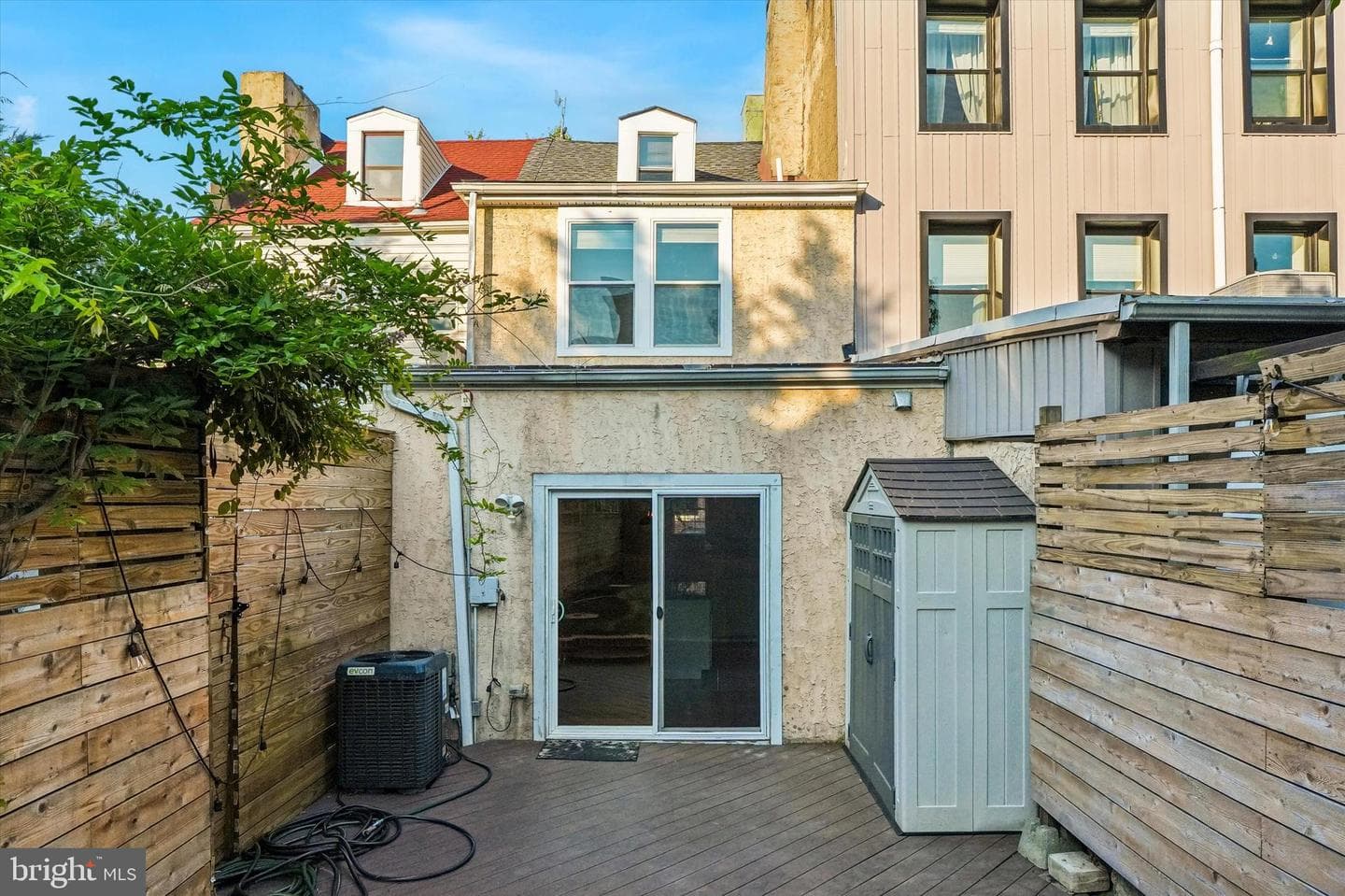 1232 Crease Street photo 13