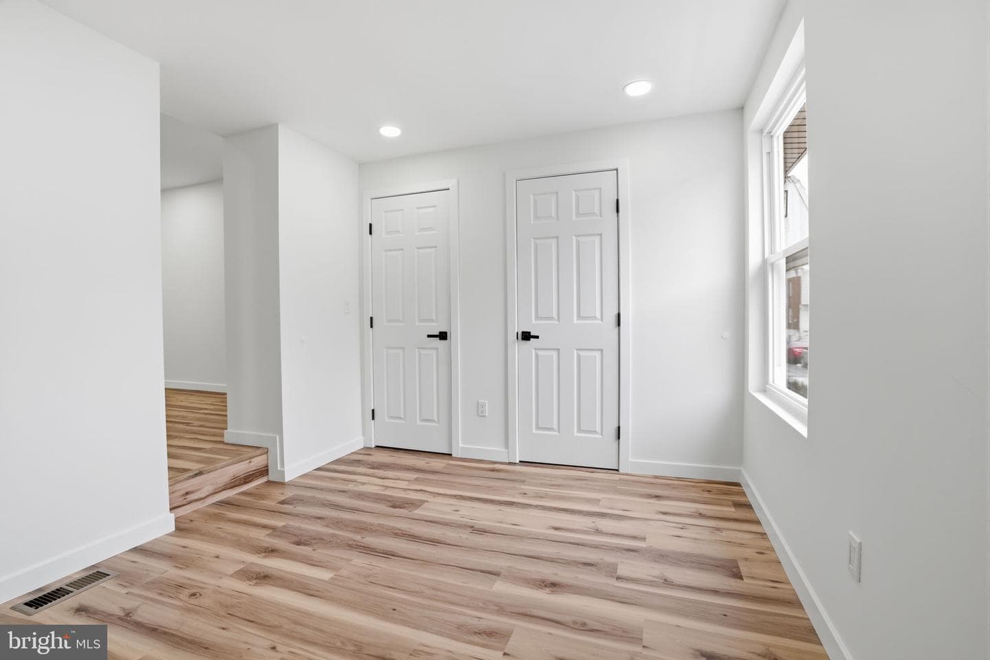 5224 Beaumont Avenue photo 5