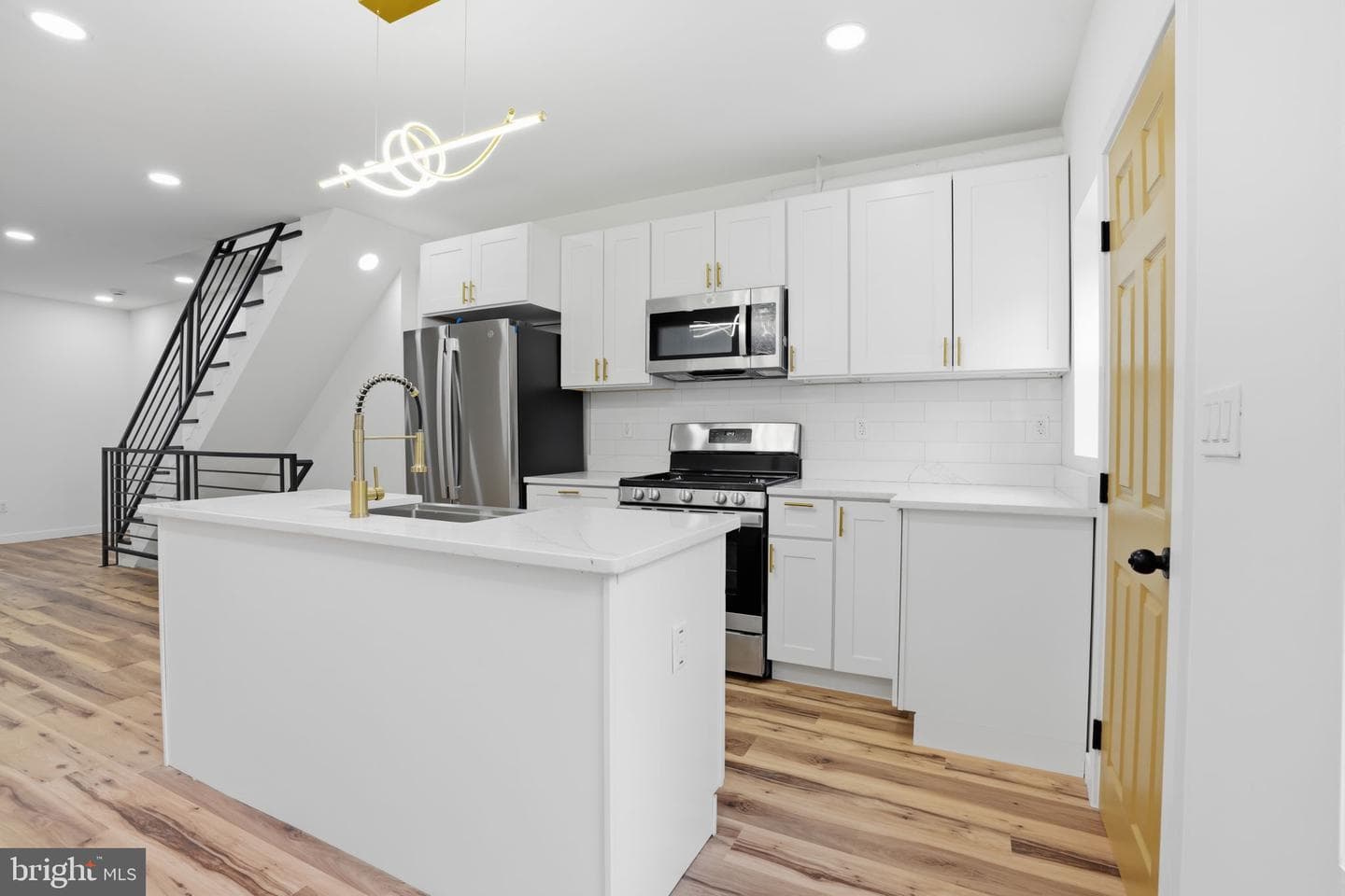 5224 Beaumont Avenue photo 9