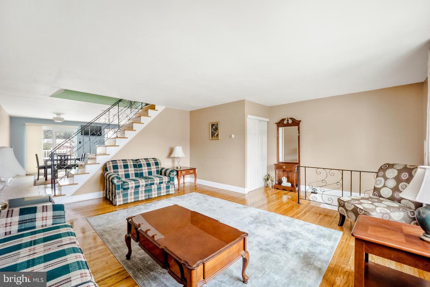 11916 Templeton Drive photo 4