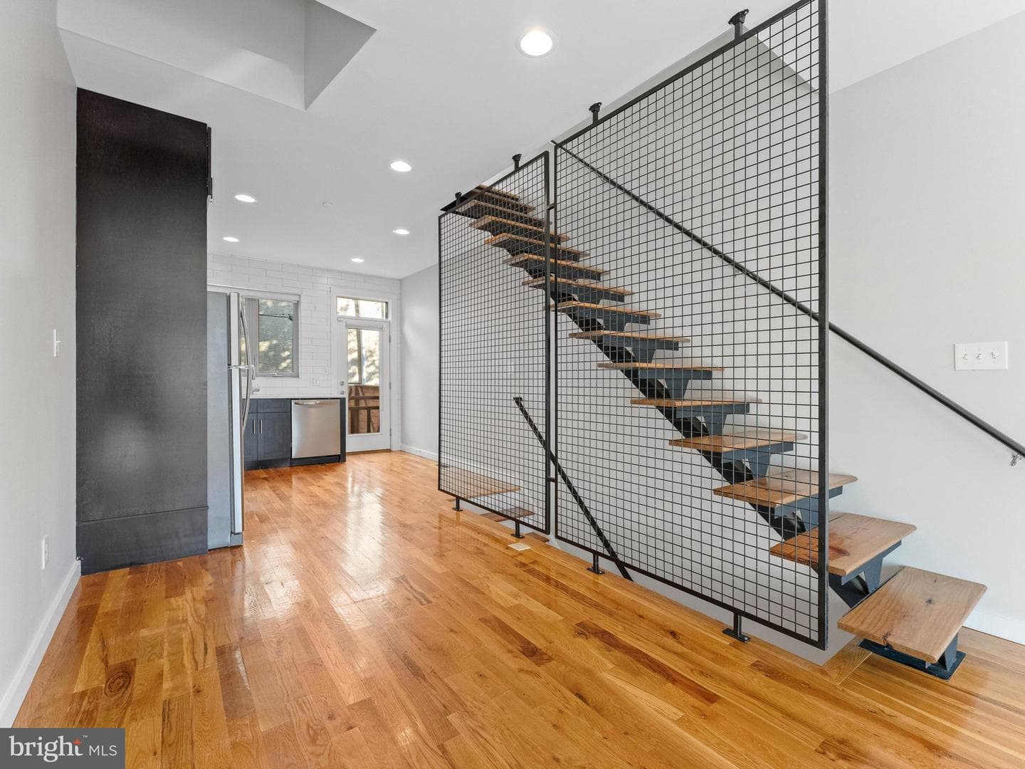 2225 Coral Street photo 8