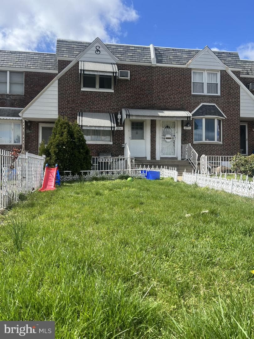 2814 Rawle Street photo 1