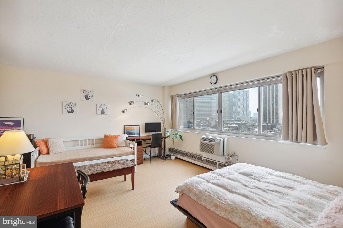 2101 Chestnut Street #909 photo 1