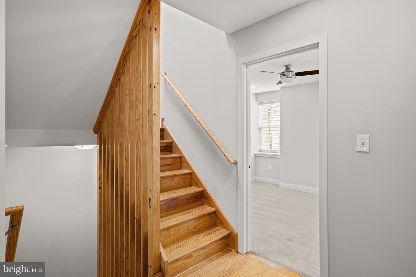 144 Jamestown Avenue photo 13