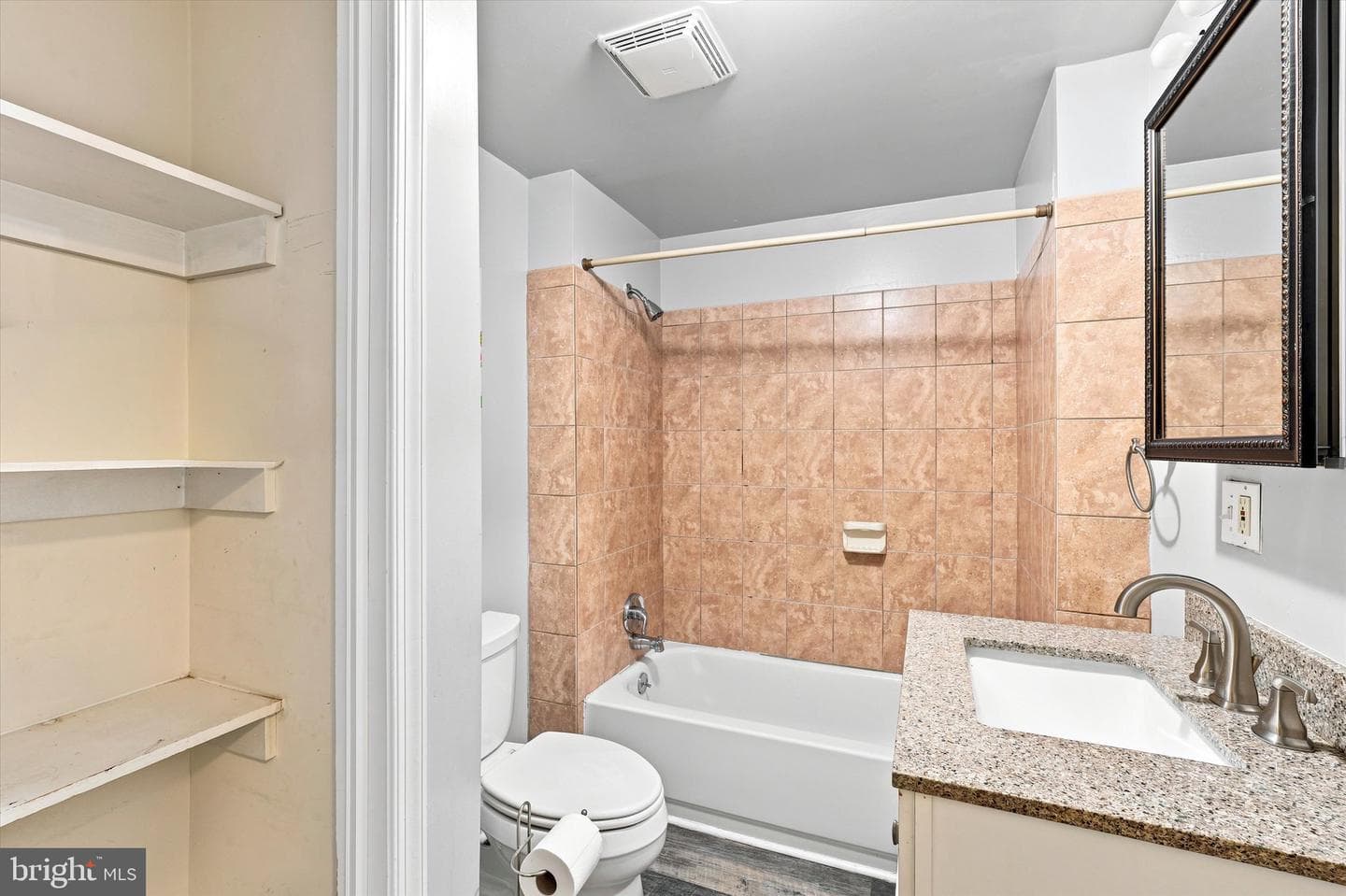 3045 N 35th Street photo 9