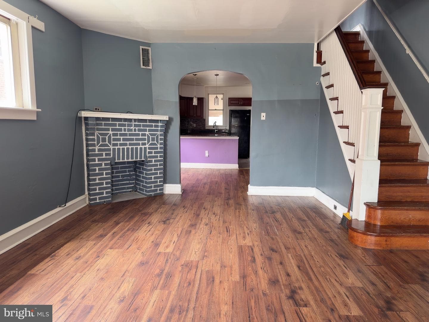 7476 Oxford Avenue photo 6