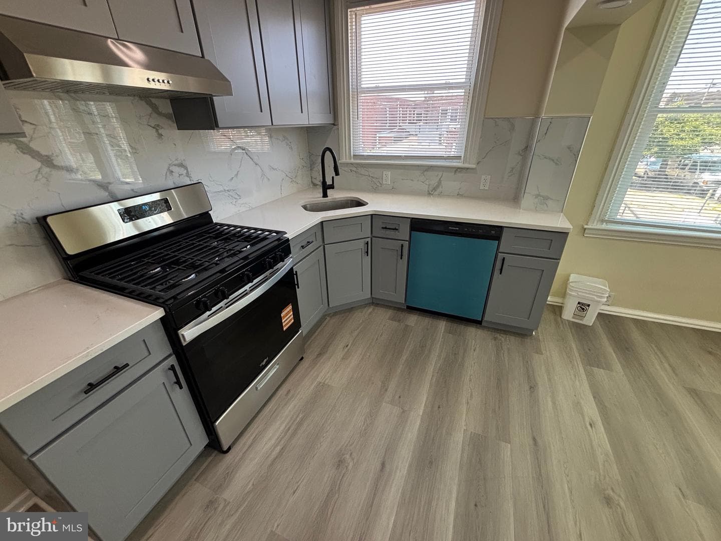 6658 Rutland Street photo 8