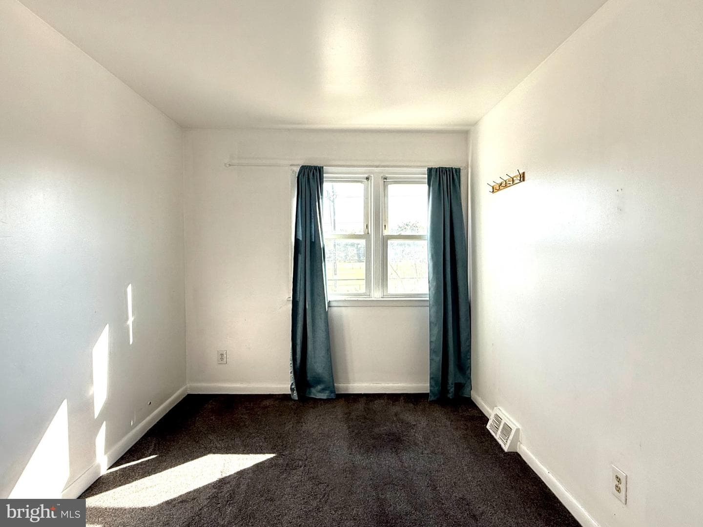1413 Southampton Road photo 13