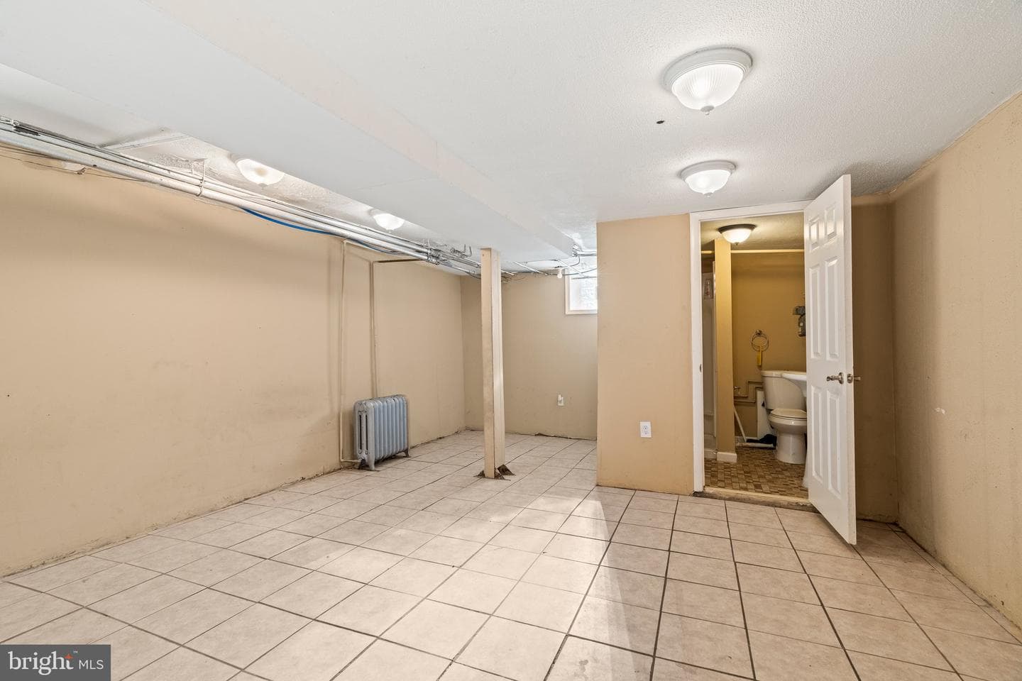 8218 Craig Street photo 31