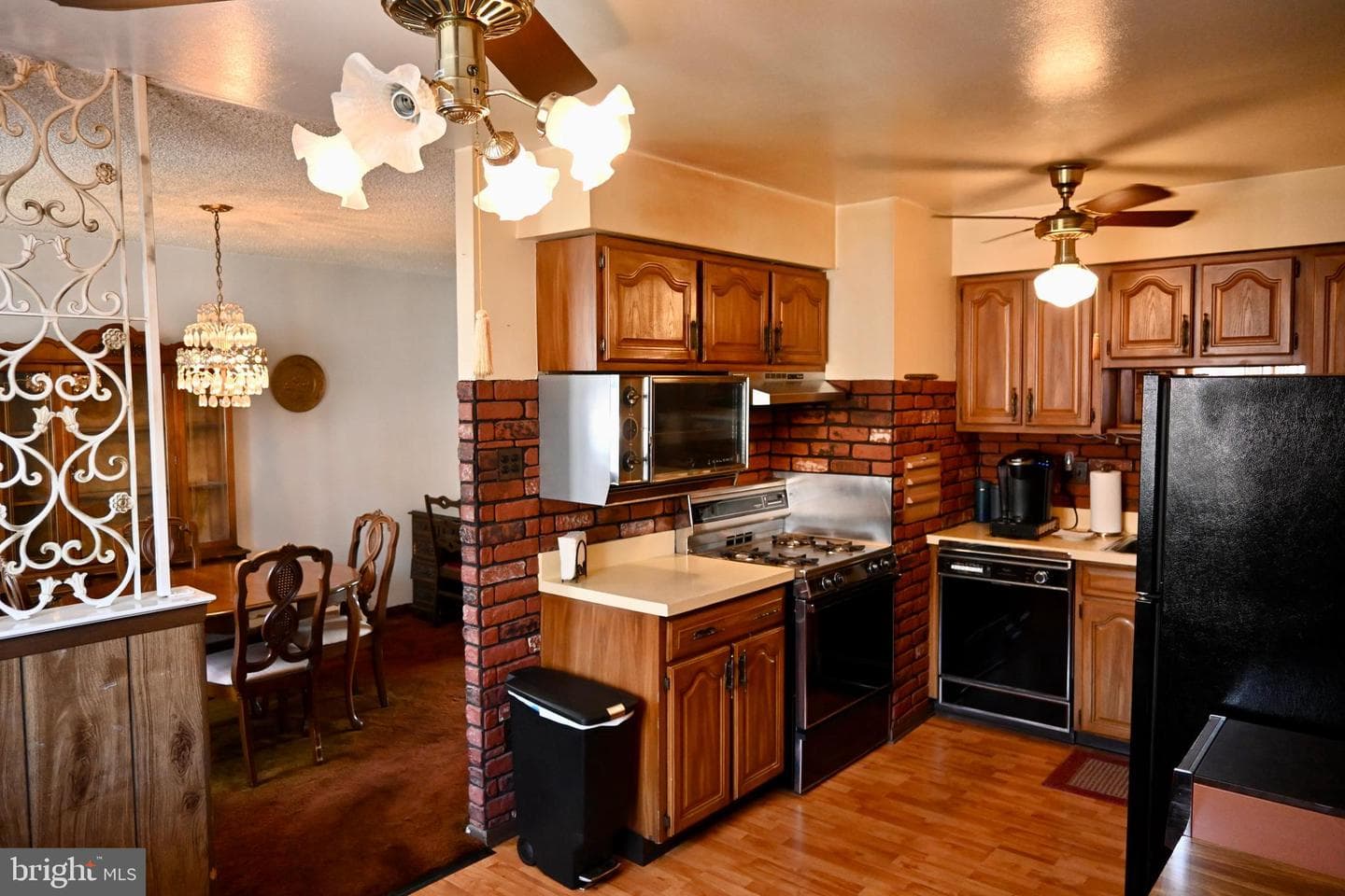 10212 Woburn Place photo 28
