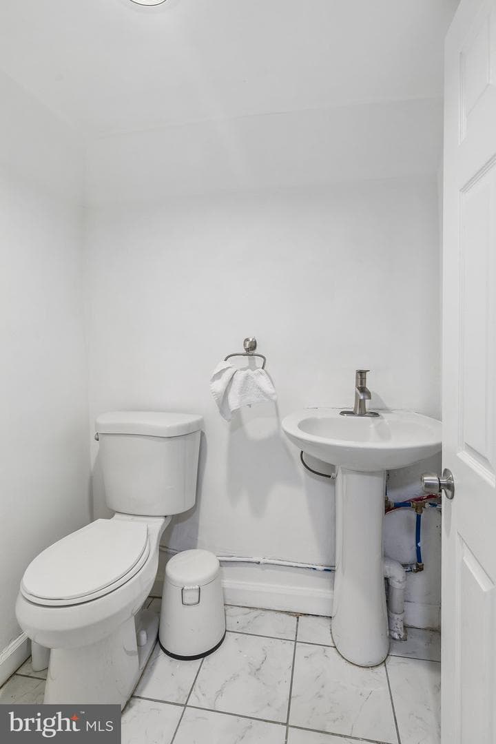 7010 Hegerman Street photo 38