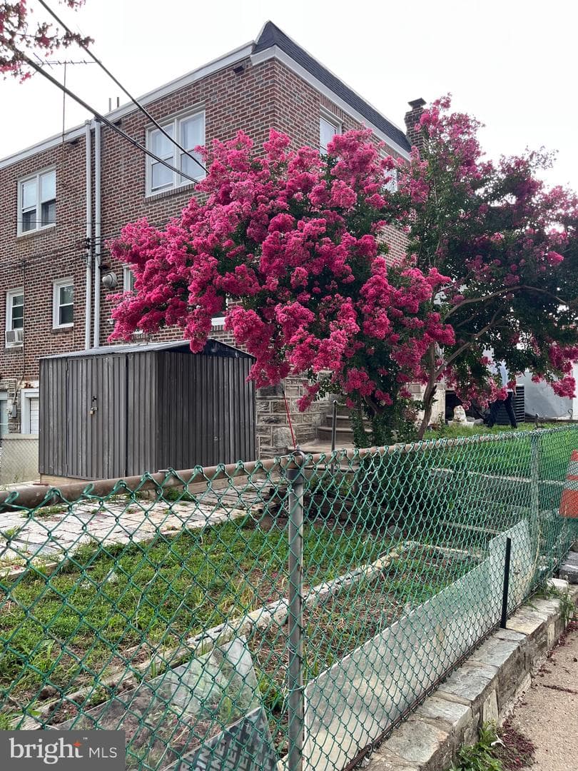 850 Longshore Avenue photo 24