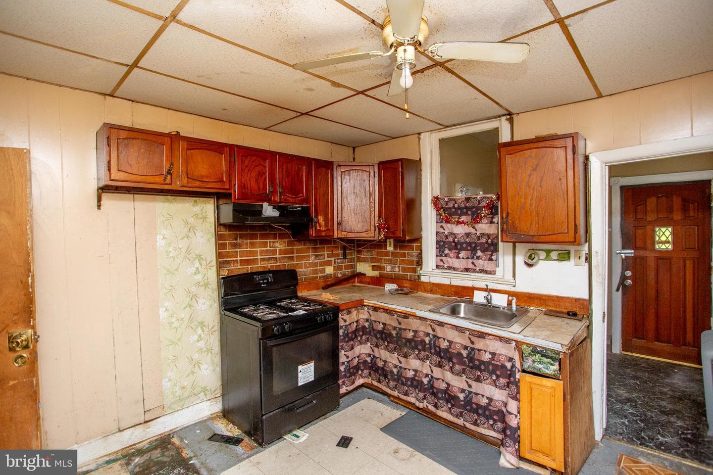 814 E Woodlawn Street photo 25